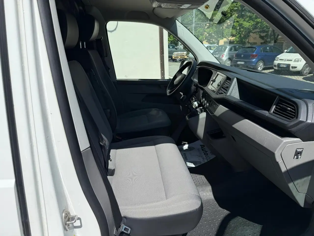 Volkswagen   Trasporter 2.0 TDI Passo lungo