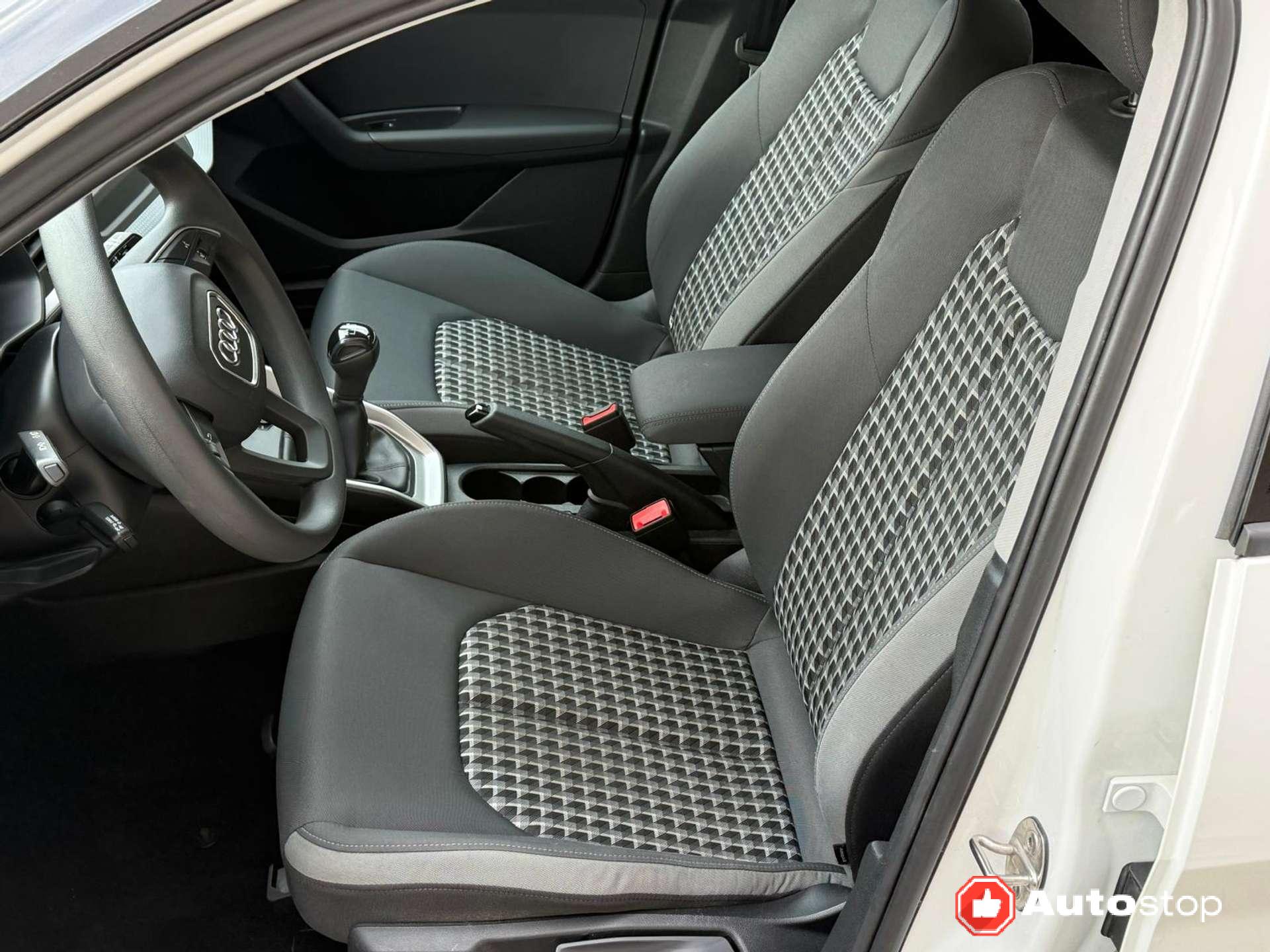 Audi A1  A1 Sportback 25 1.0 tfsi