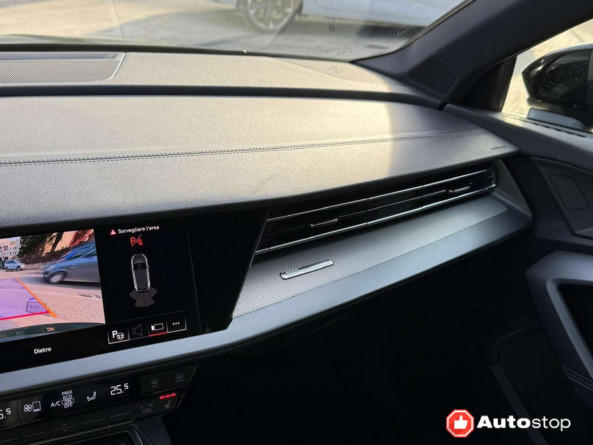 Audi A3  Sportback 2.0 tdi S line edition 150cv s-tronic
