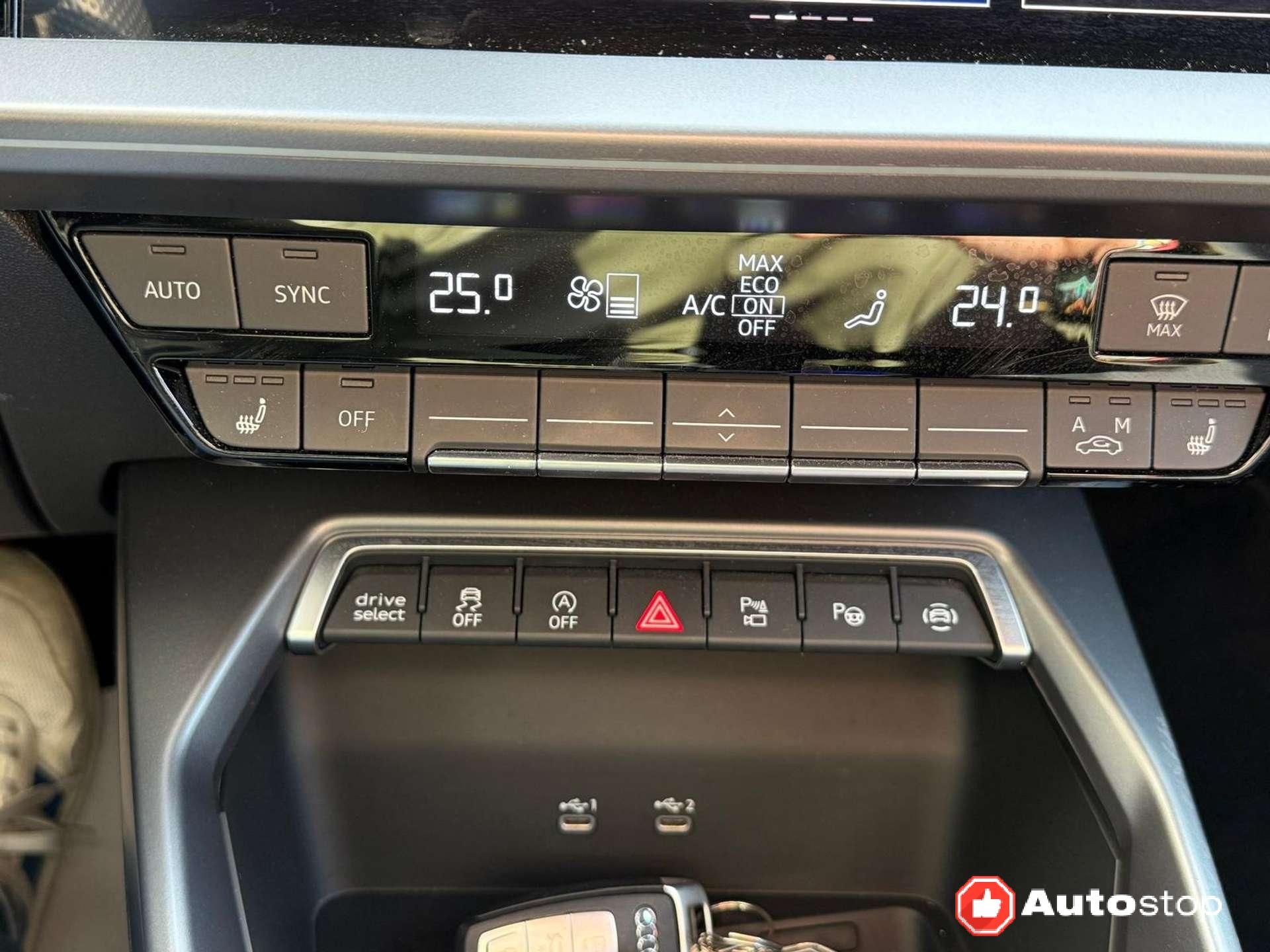 Audi A3  Sportback 2.0 tdi S line edition 150cv s-tronic