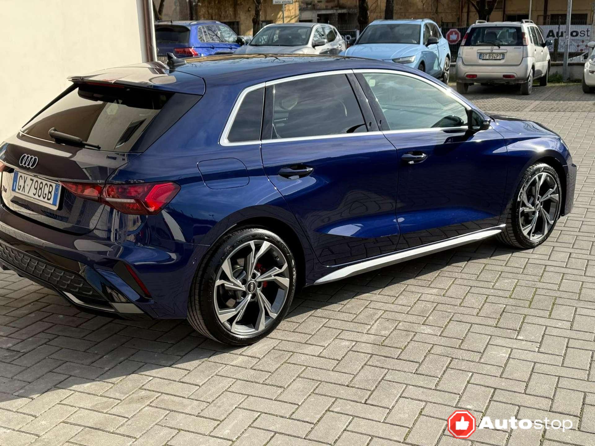 Audi A3  Sportback 2.0 tdi S line edition 150cv s-tronic