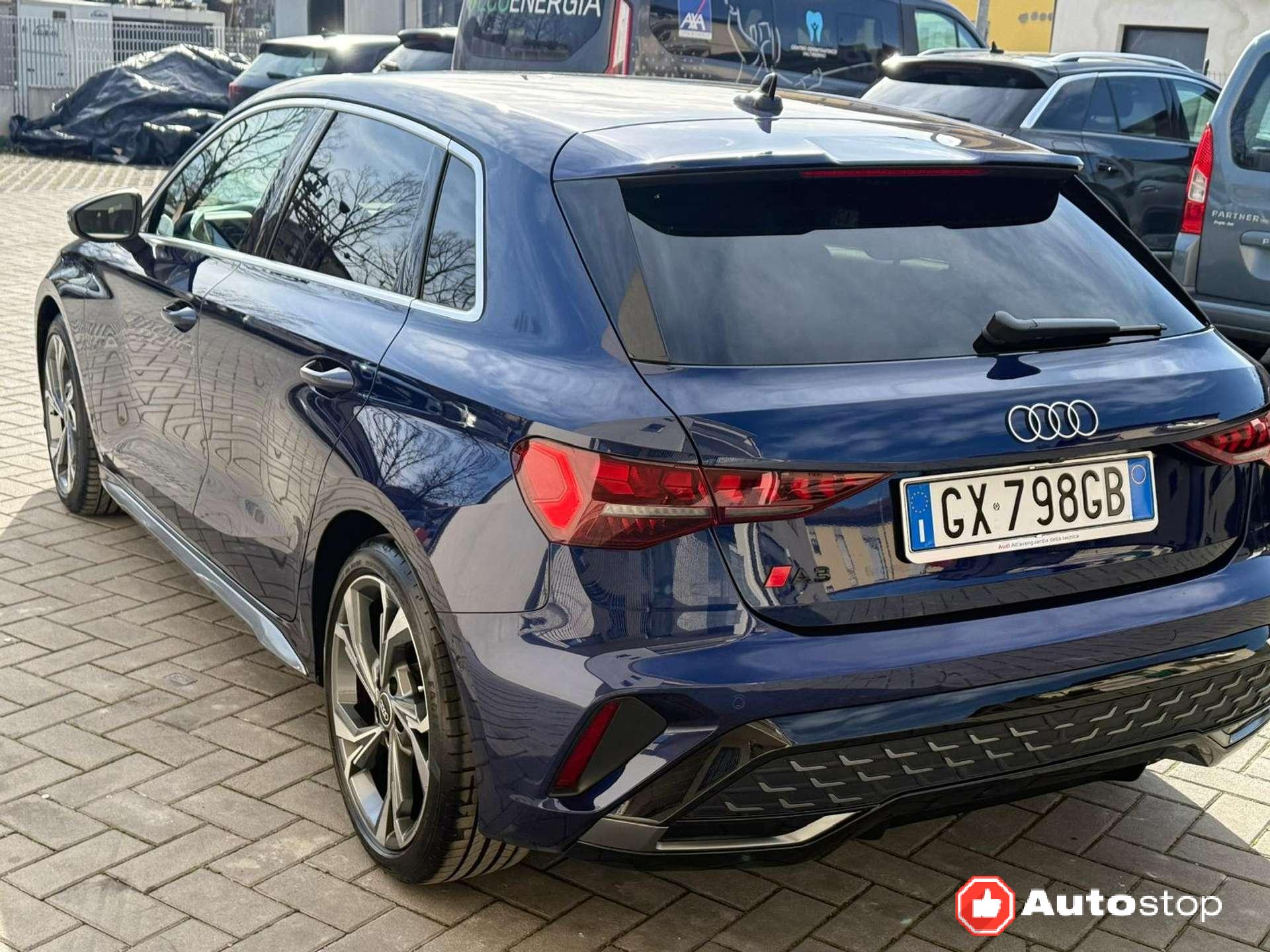 Audi A3  Sportback 2.0 tdi S line edition 150cv s-tronic