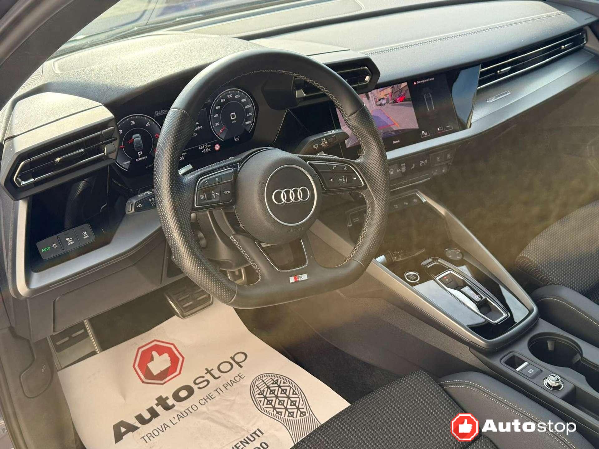 Audi A3  Sportback 2.0 tdi S line edition 150cv s-tronic