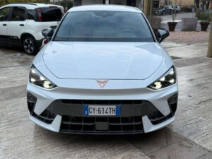 CUPRA Leon  Leon 2.0 tdi 150cv dsg km 15000 Pari al nuovo!