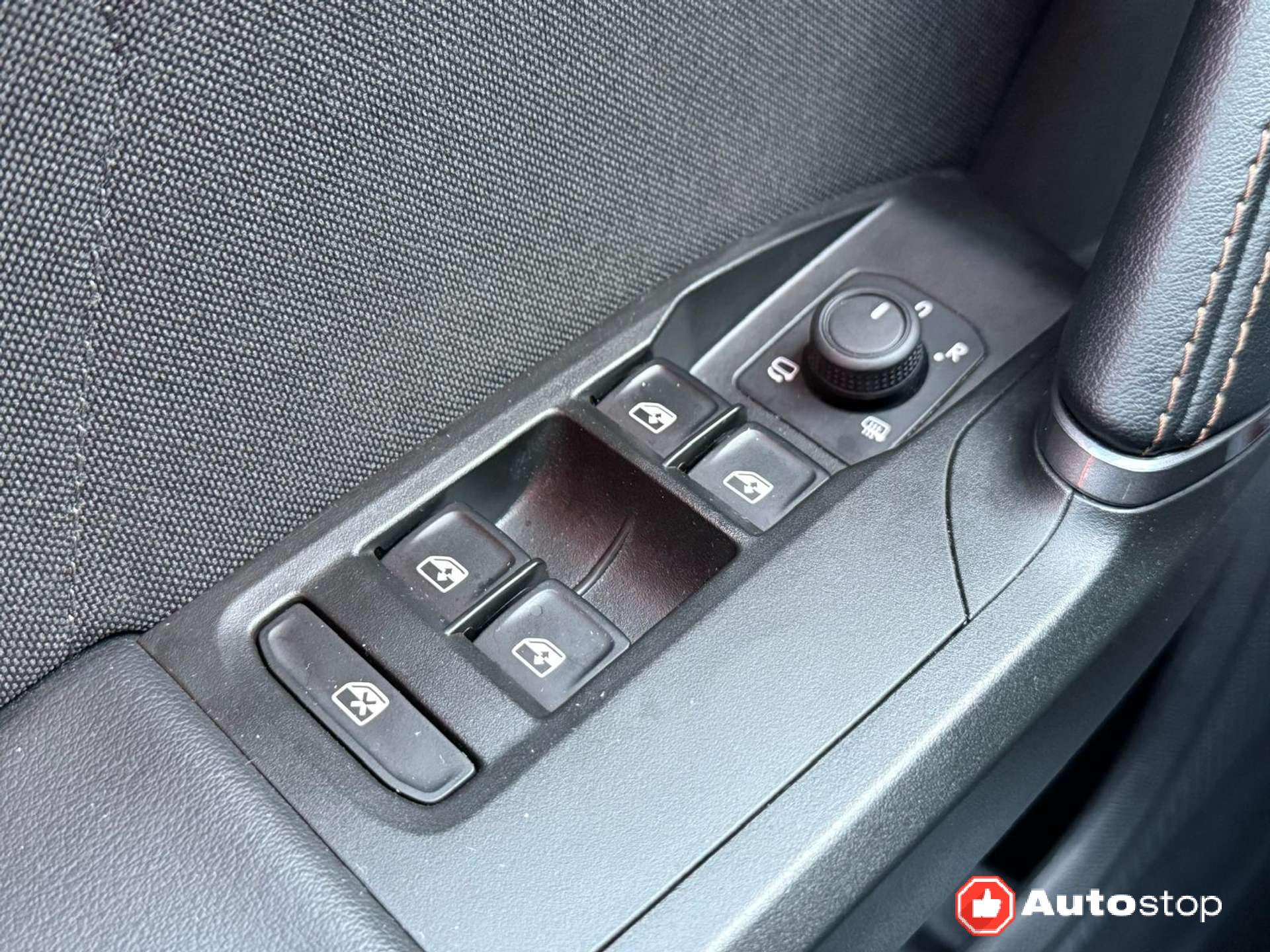 CUPRA Leon  Leon 2.0 tdi 150cv dsg km 15000 Pari al nuovo!