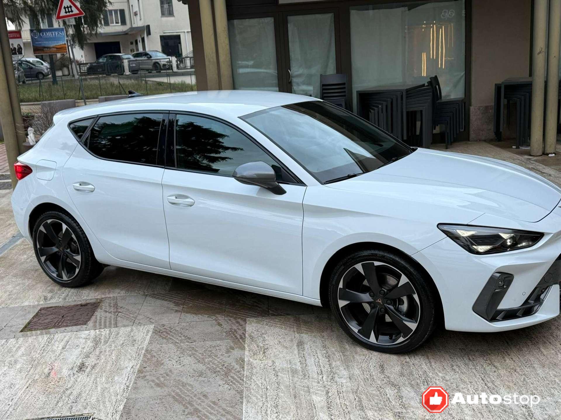 CUPRA Leon  Leon 2.0 tdi 150cv dsg km 15000 Pari al nuovo!
