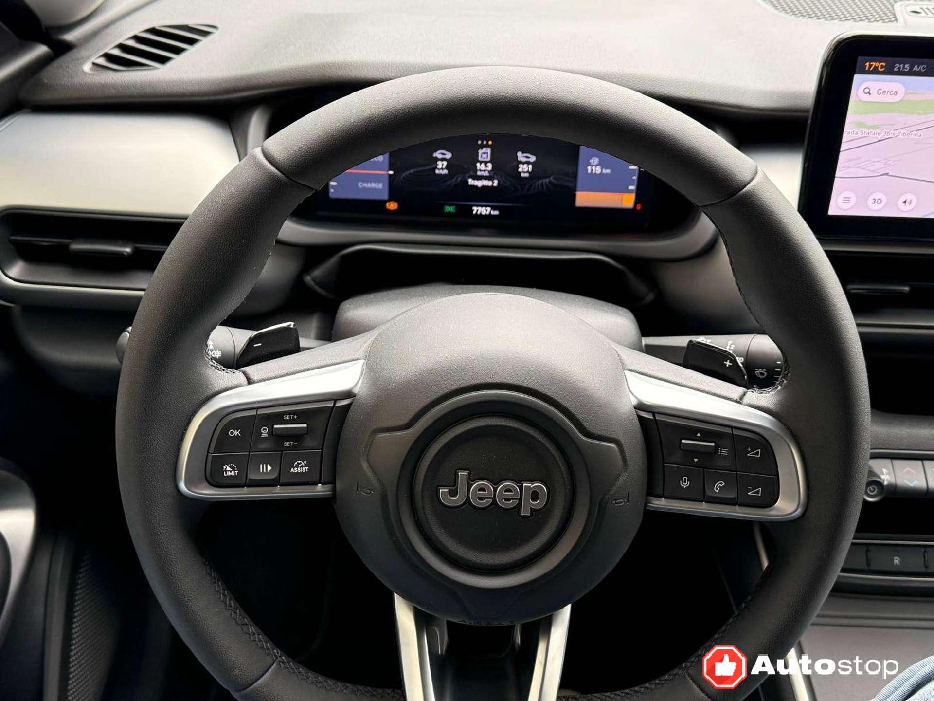 Jeep Avenger  Avenger 1.2 turbo e-hybrid mhev Summit fwd 110cv edct6