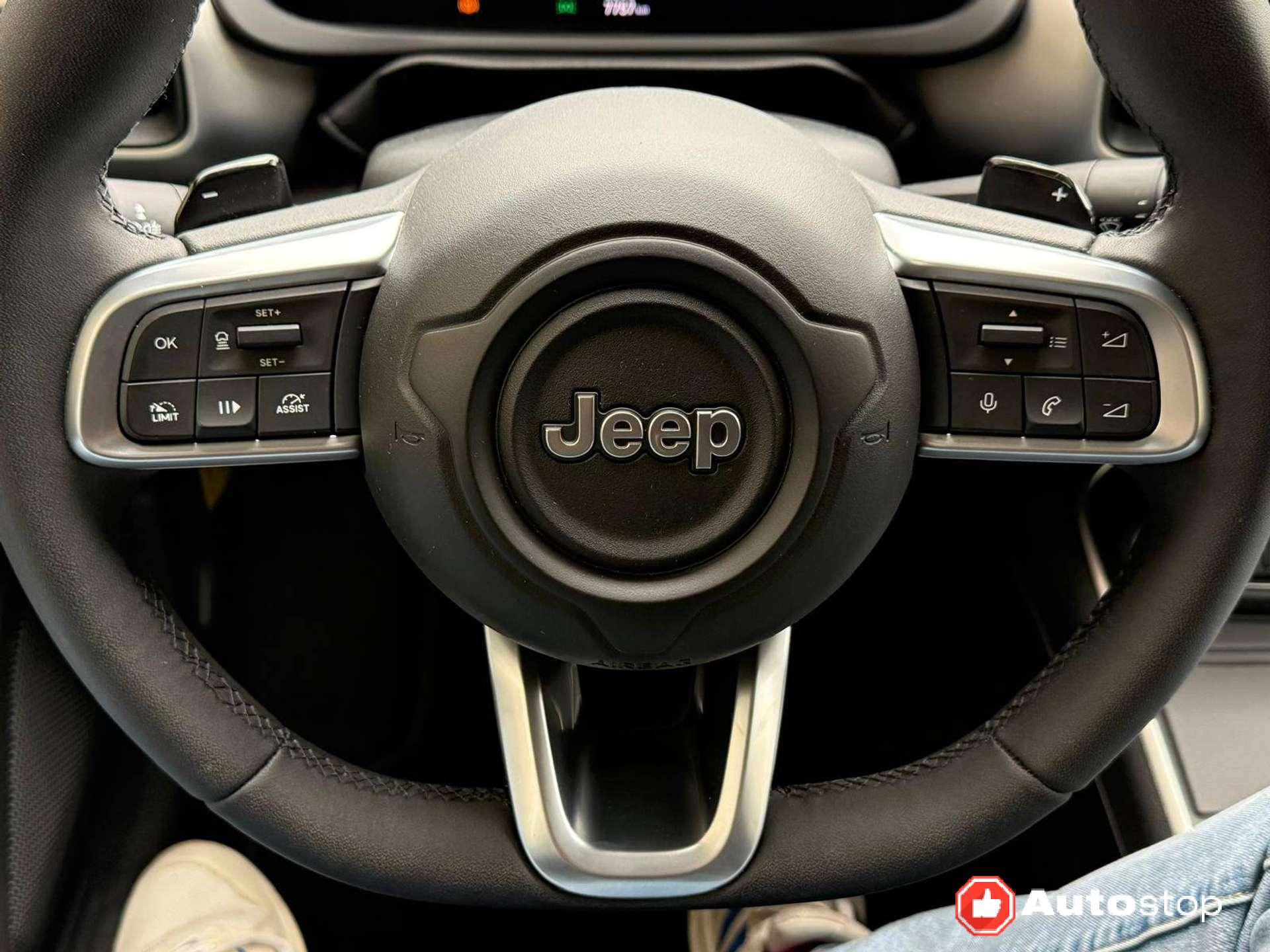 Jeep Avenger  Avenger 1.2 turbo e-hybrid mhev Summit fwd 110cv edct6