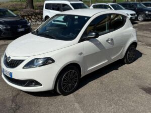 Lancia Ypsilon Ypsilon 1.0 firefly hybrid Silver s
