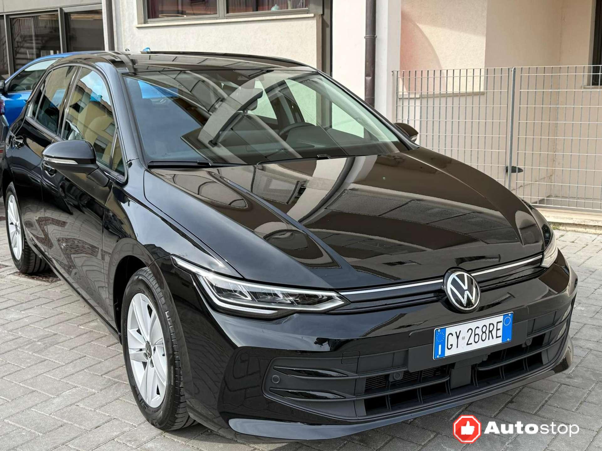 Volkswagen Golf Golf VIII 2.0 tdi Life 115cv Nuovo Modello. Perfetta