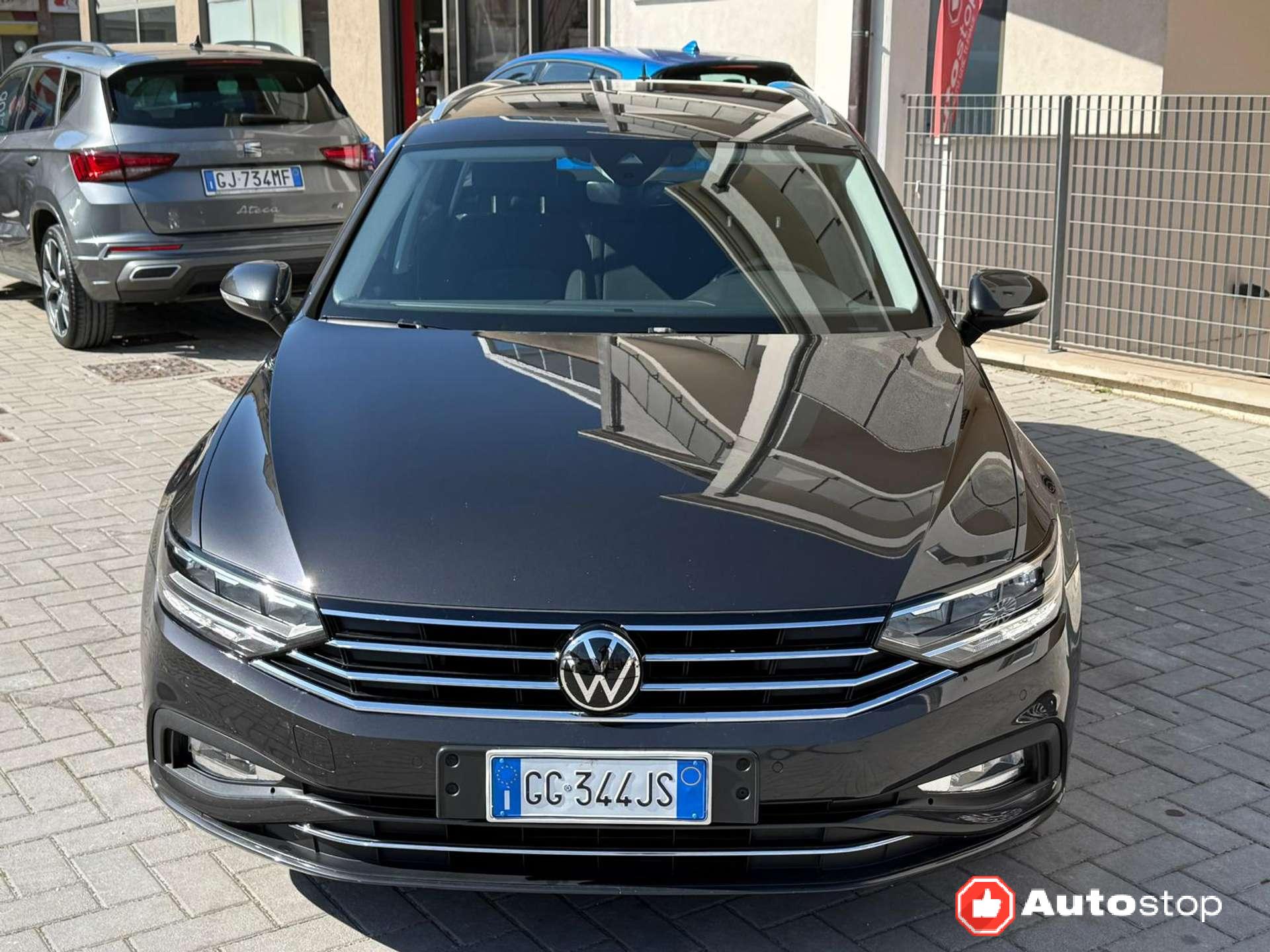 Volkswagen Passat Variant  Passat VIII Variant 2.0 tdi Business 122cv dsg