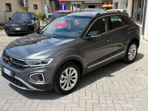 Volkswagen T-Roc T-Roc 1.0 tsi Style 115cv Pari al nuovo