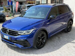 Volkswagen Tiguan  Tiguan II 2.0 tdi R-Line 150cv dsg Pack R-LINE BLACK