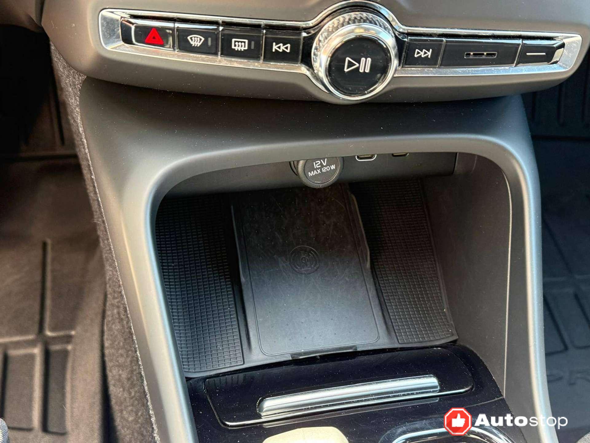Volvo XC40  XC40 single motor Core N 1