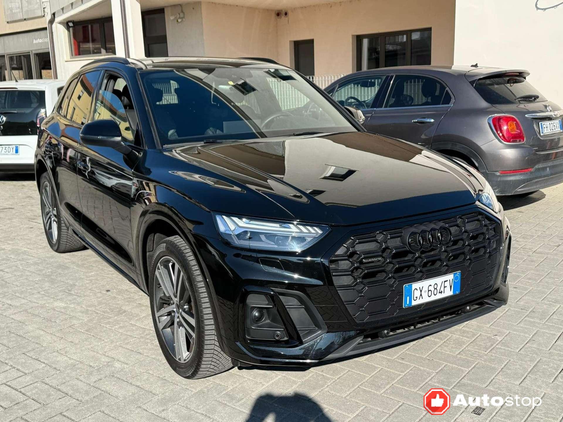 Audi Q5  Q5 40 2.0 tdi mhev 12V S line quattro s-tronic