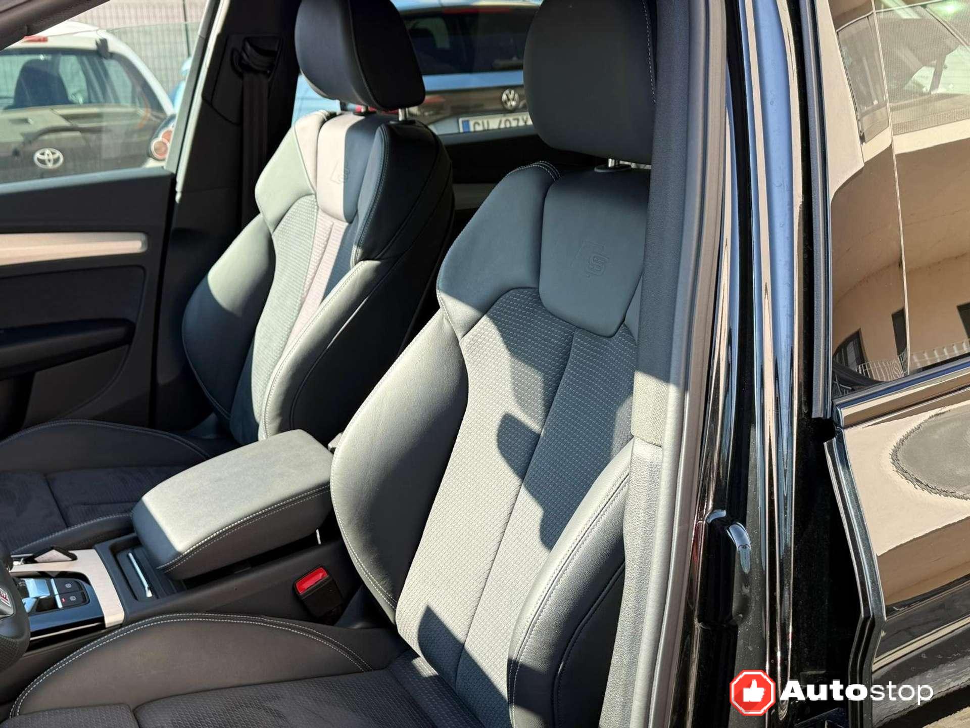 Audi Q5  Q5 40 2.0 tdi mhev 12V S line quattro s-tronic