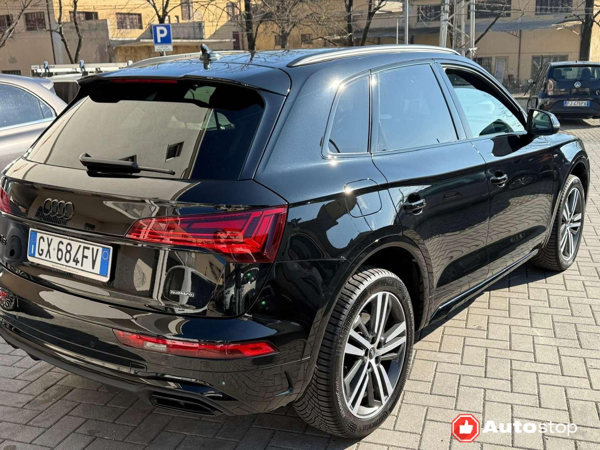 Audi Q5  Q5 40 2.0 tdi mhev 12V S line quattro s-tronic