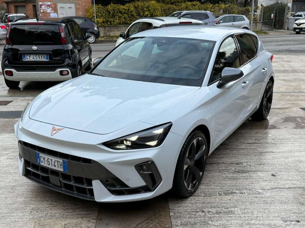 CUPRA Leon  Leon 2.0 tdi 150cv dsg km 15000 Pari al nuovo!