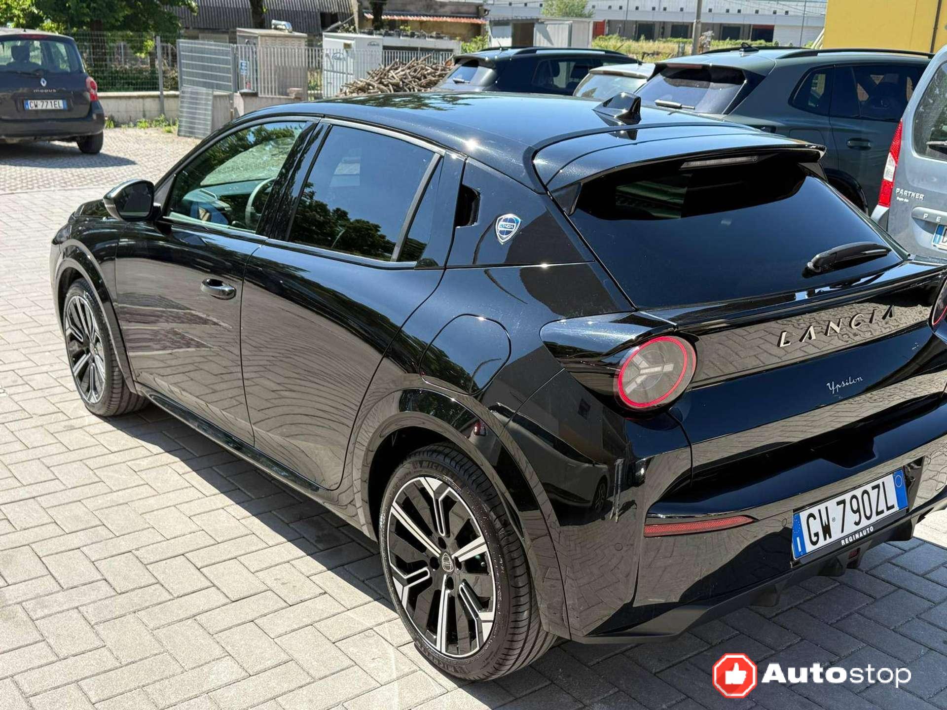 Lancia Ypsilon  Ypsilon IV 1.2 mhev LX 110cv e-dct