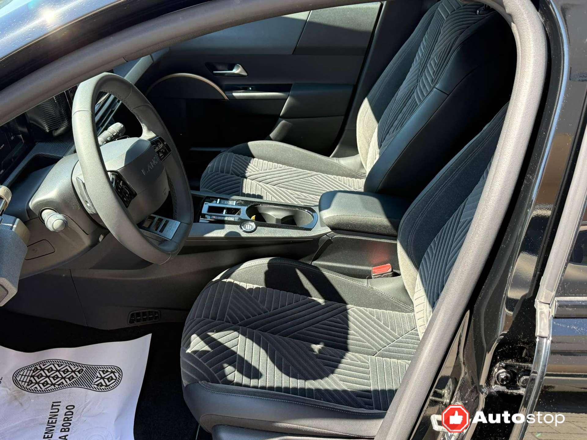 Lancia Ypsilon  Ypsilon IV 1.2 mhev LX 110cv e-dct