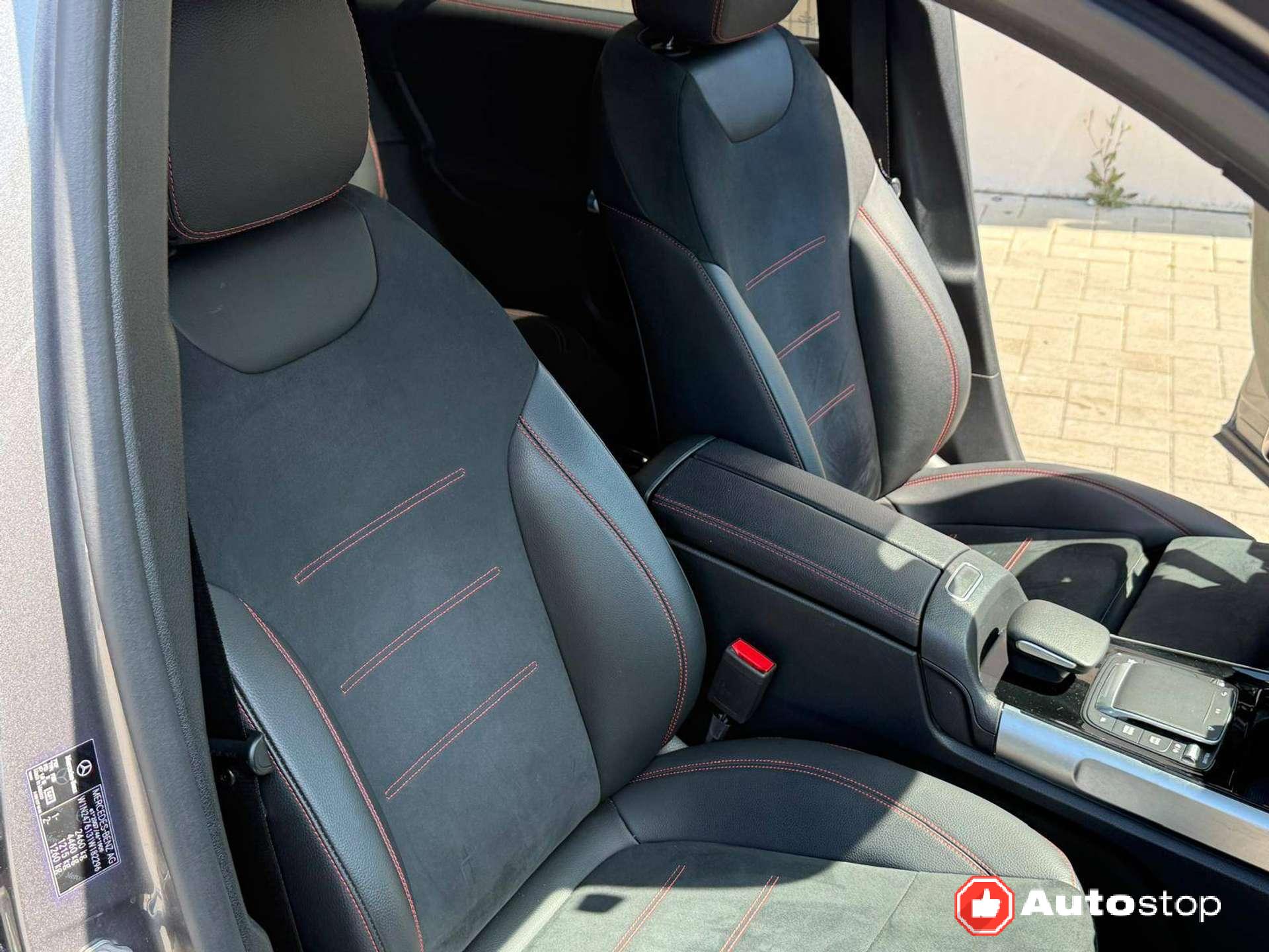 Mercedes-Benz GLB 200  d Premium 4Matic 7 posti