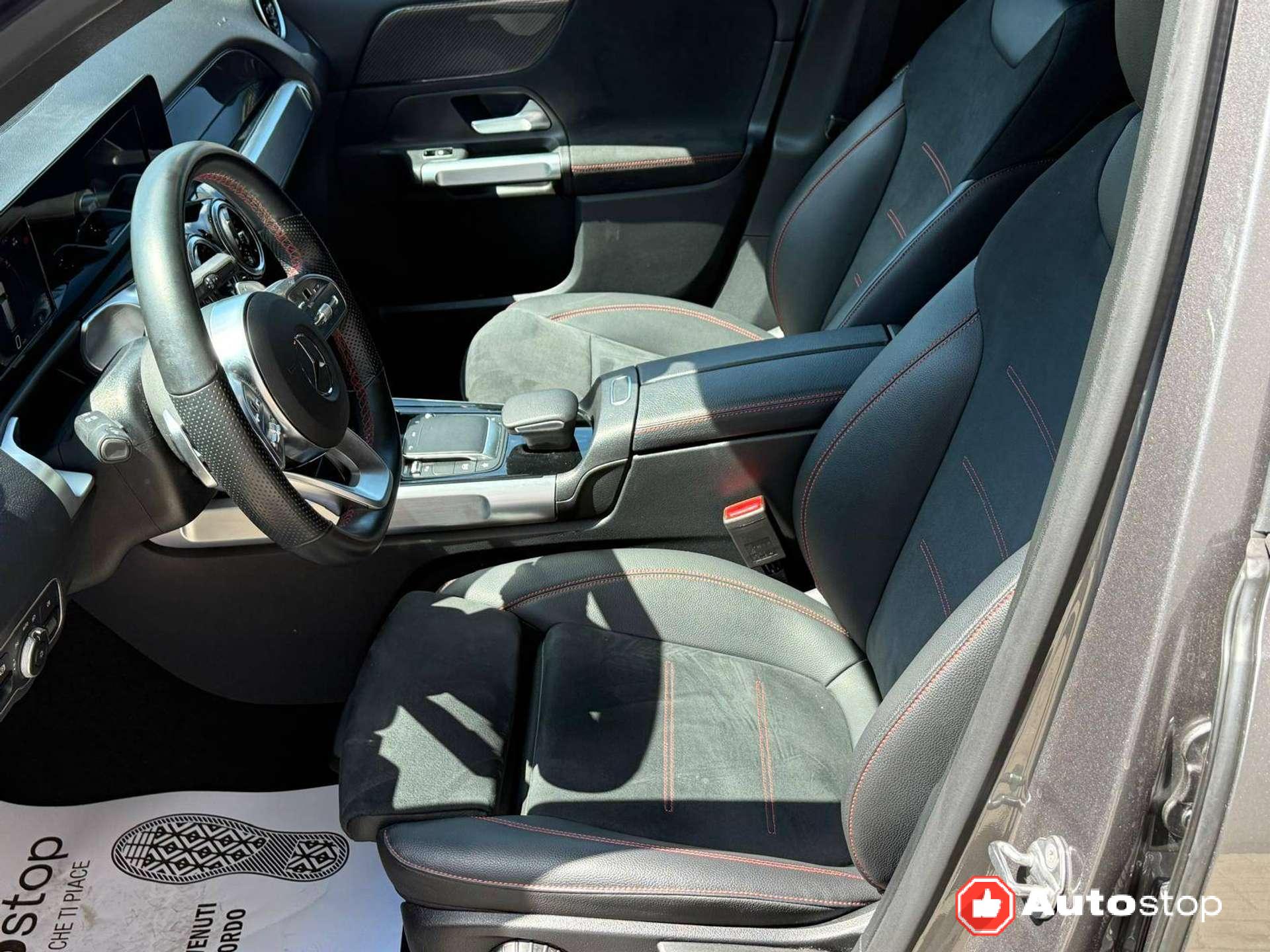 Mercedes-Benz GLB 200  d Premium 4Matic 7 posti