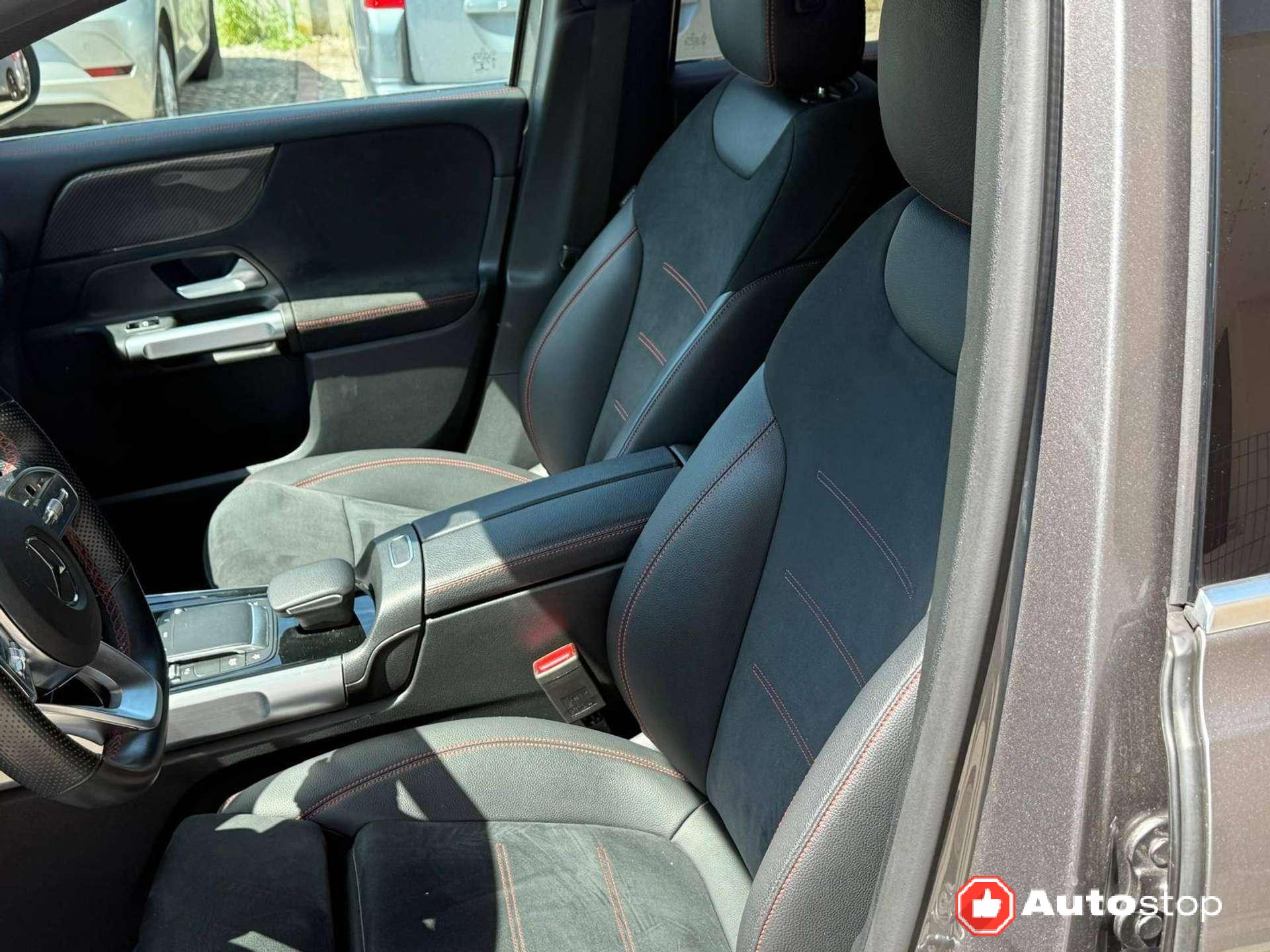 Mercedes-Benz GLB 200  d Premium 4Matic 7 posti