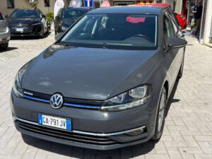 Volkswagen Golf Golf VII 5p 5p 1.5 tgi Business 130cv dsg