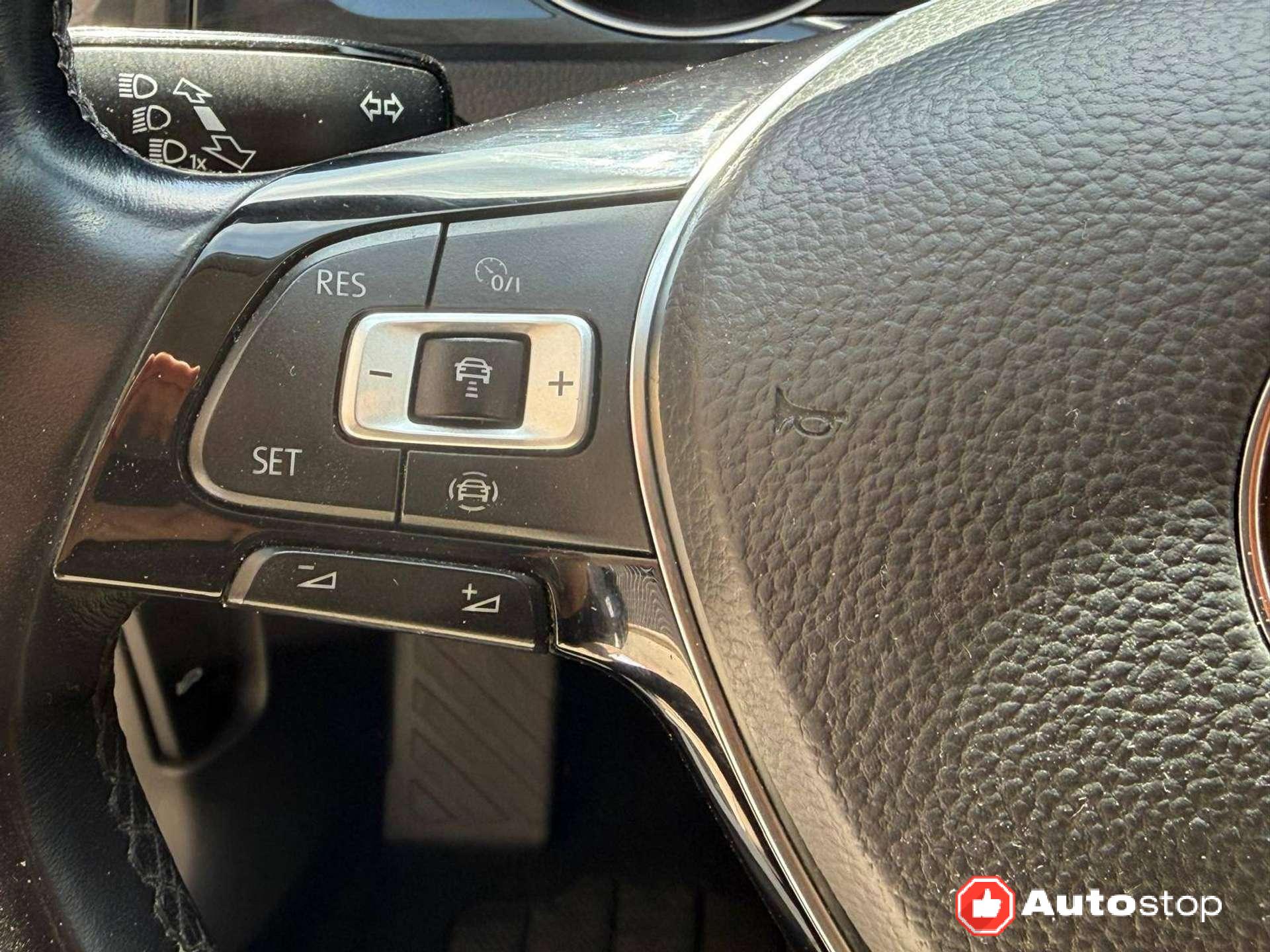 Volkswagen Golf  Golf VII 5p 5p 1.5 tgi Business 130cv dsg