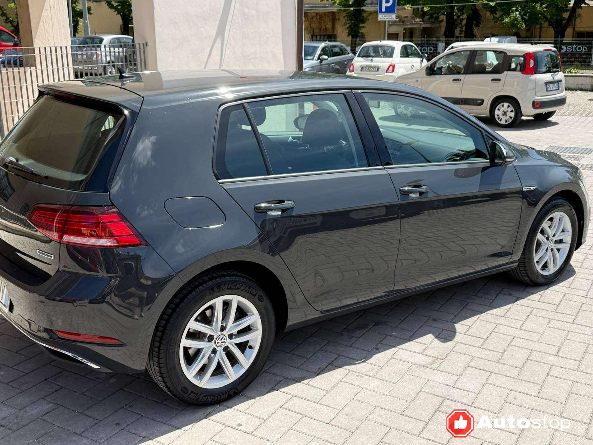 Volkswagen Golf  Golf VII 5p 5p 1.5 tgi Business 130cv dsg
