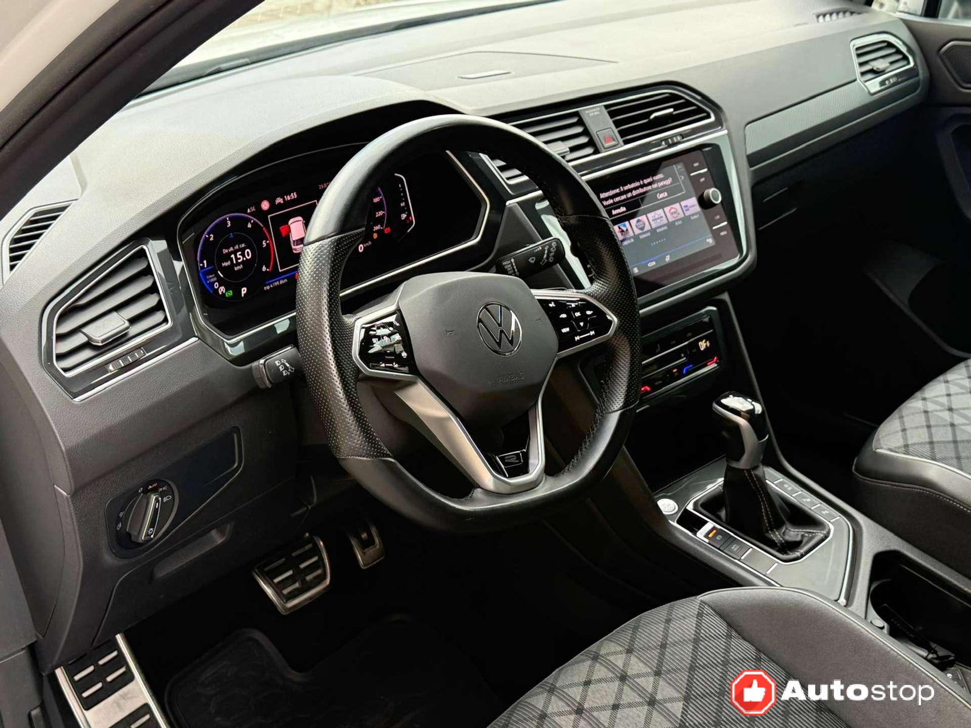 Volkswagen Tiguan  Tiguan II 2.0 tdi R-Line 150cv dsg