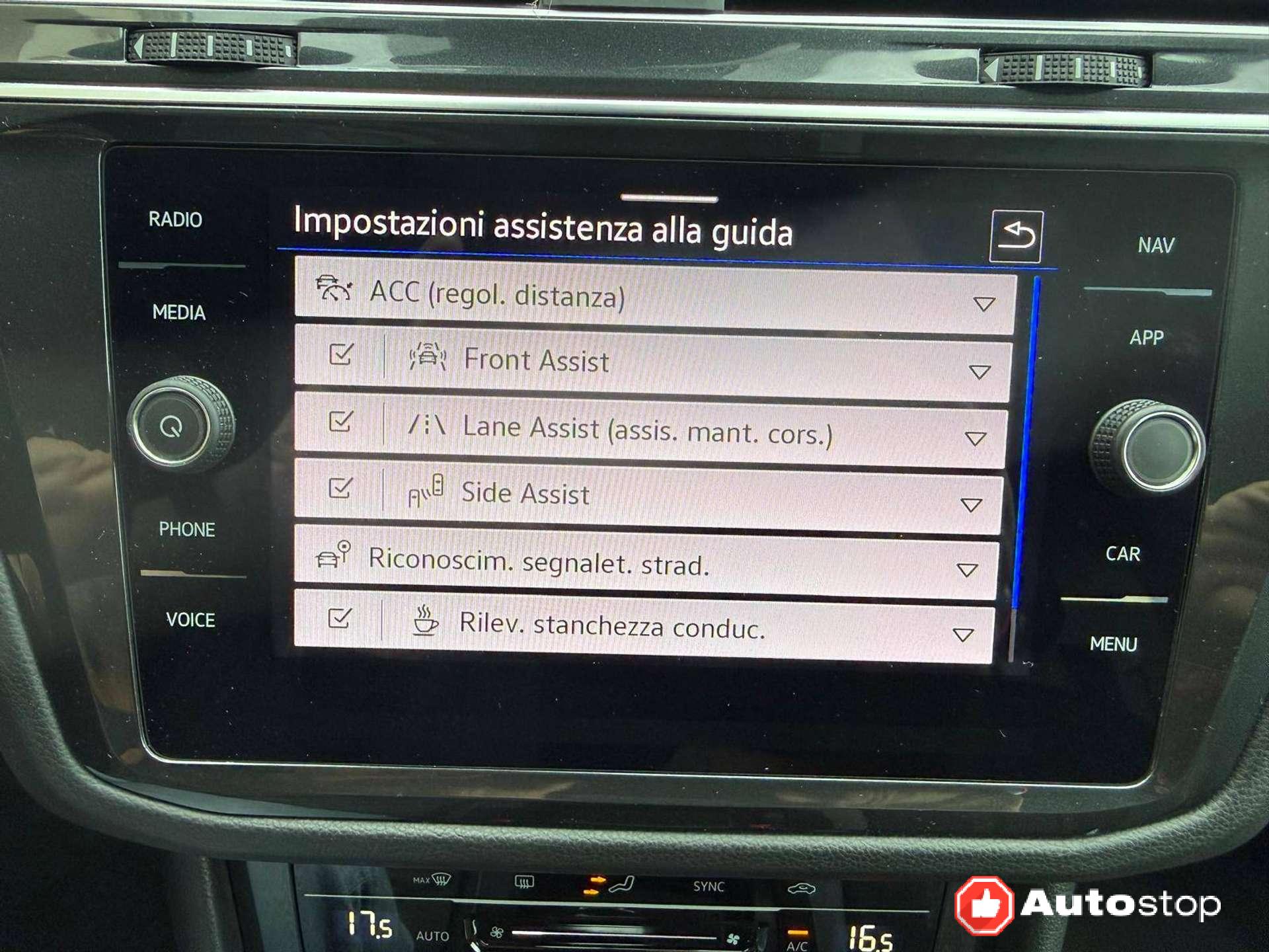 Volkswagen Tiguan  Tiguan II 2.0 tdi R-Line 150cv dsg