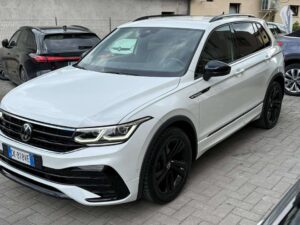 Volkswagen Tiguan Tiguan II 2.0 tdi R-Line 150cv dsg