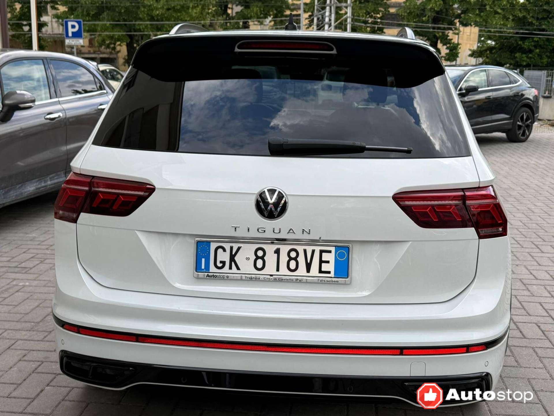 Volkswagen Tiguan  Tiguan II 2.0 tdi R-Line 150cv dsg