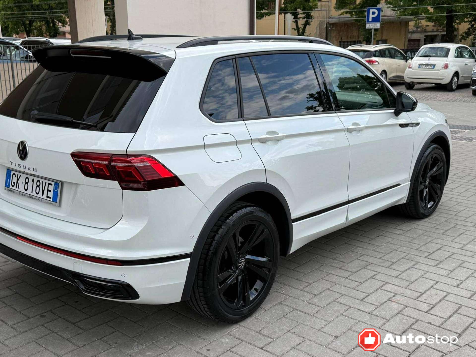 Volkswagen Tiguan  Tiguan II 2.0 tdi R-Line 150cv dsg