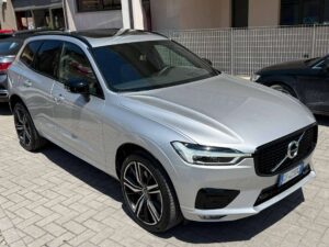 Volvo XC60  XC60 II 2.0 b5 R-design awd auto