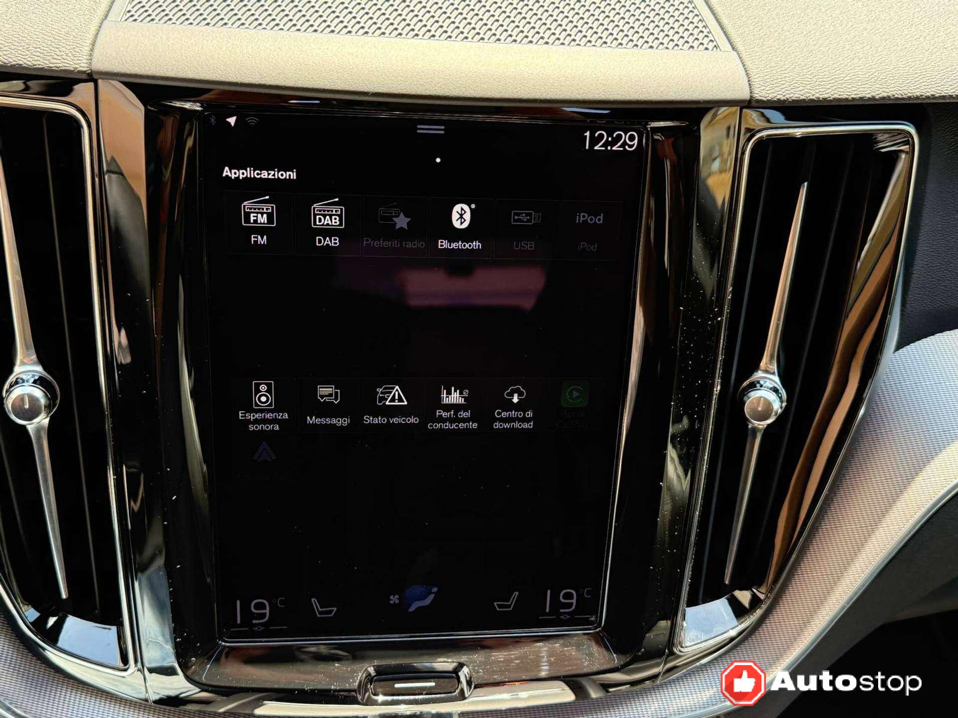 Volvo XC60  XC60 II 2.0 b5 R-design awd auto