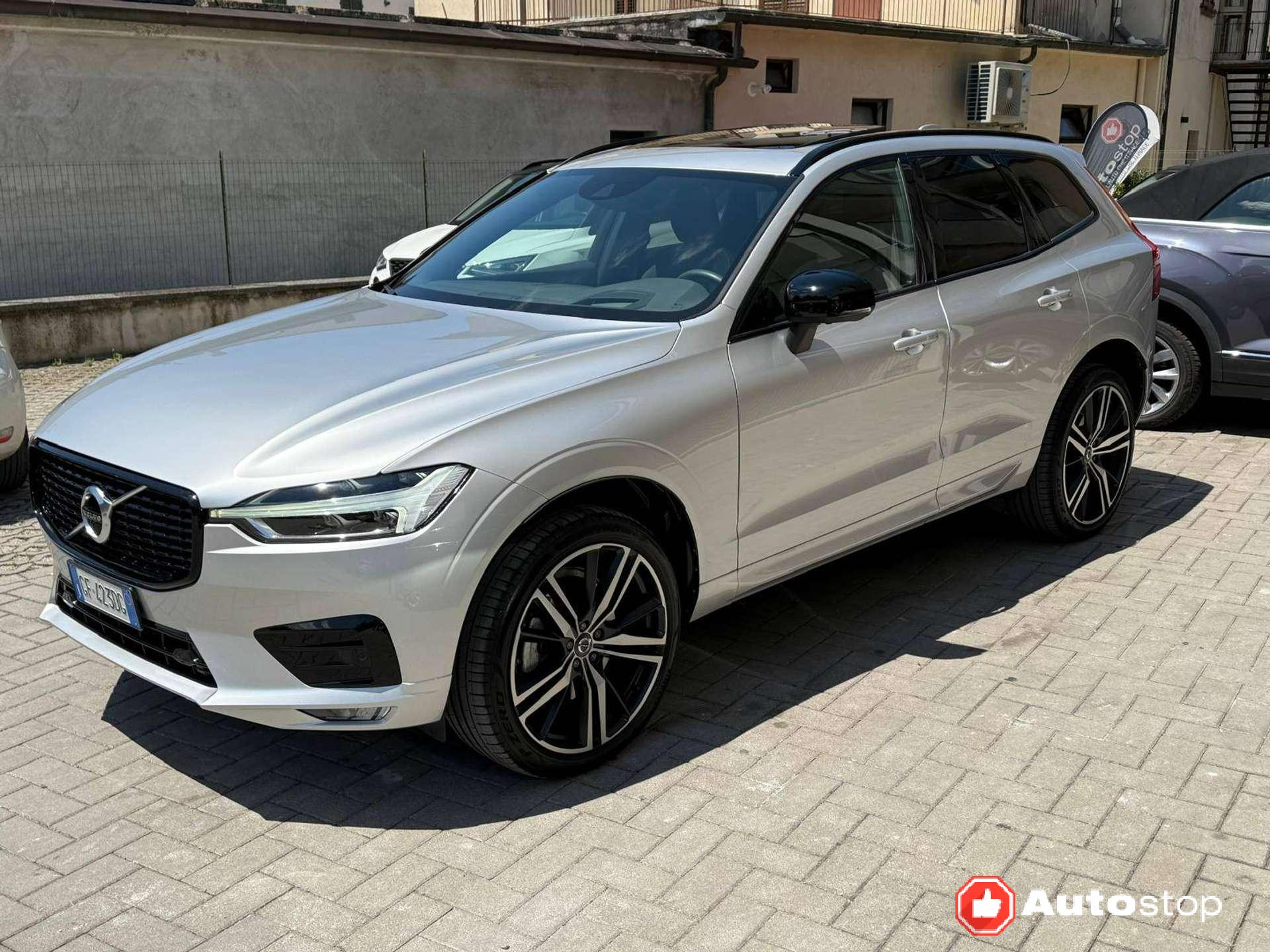 Volvo XC60  XC60 II 2.0 b5 R-design awd auto