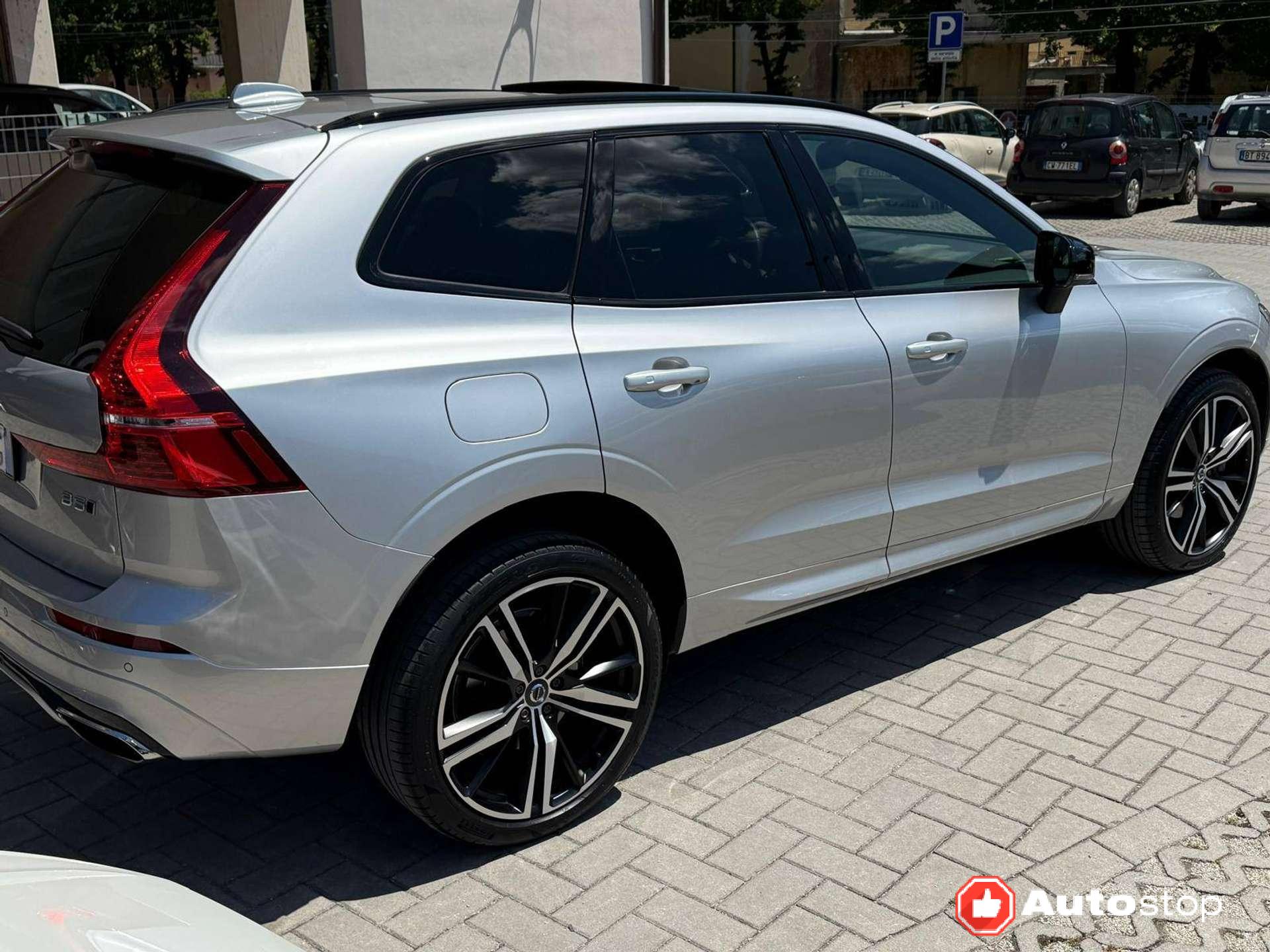 Volvo XC60  XC60 II 2.0 b5 R-design awd auto