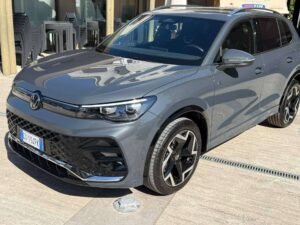 Volkswagen Tiguan  Tiguan III 2.0 tdi R-Line 150cv dsg