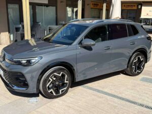 Volkswagen Tiguan  Tiguan III 2.0 tdi R-Line 150cv dsg
