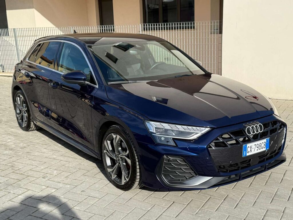 Audi A3  Sportback 2.0 tdi S line edition 150cv s-tronic