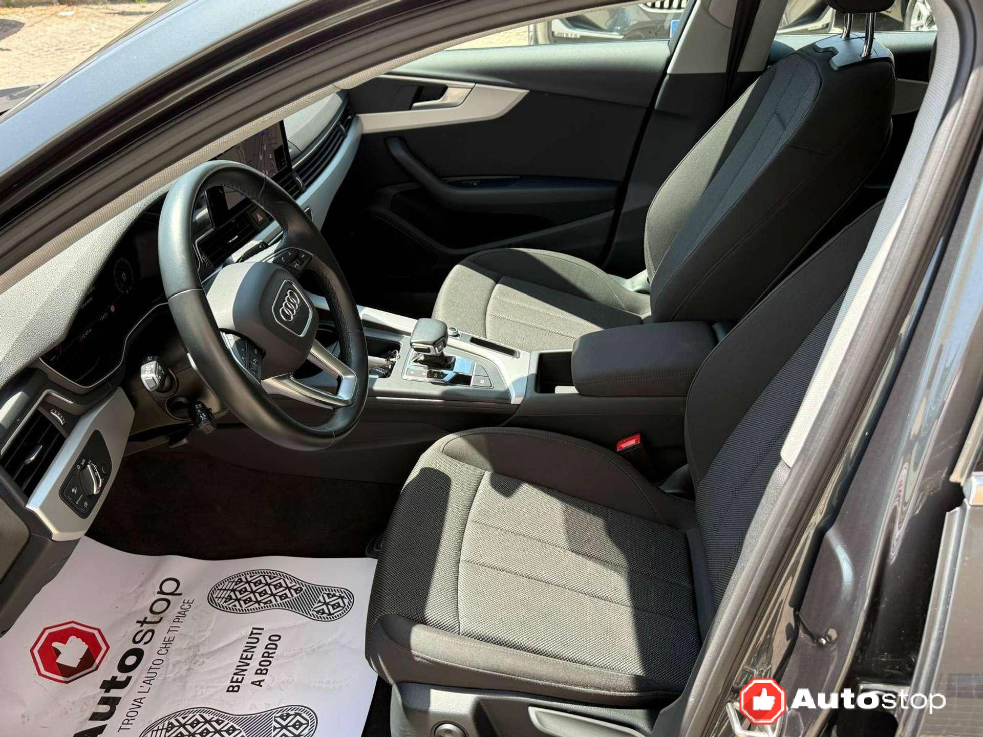 Audi A4  A4 V Avant 35 2.0 tdi mhev Business Advanced 163cv s-tronic