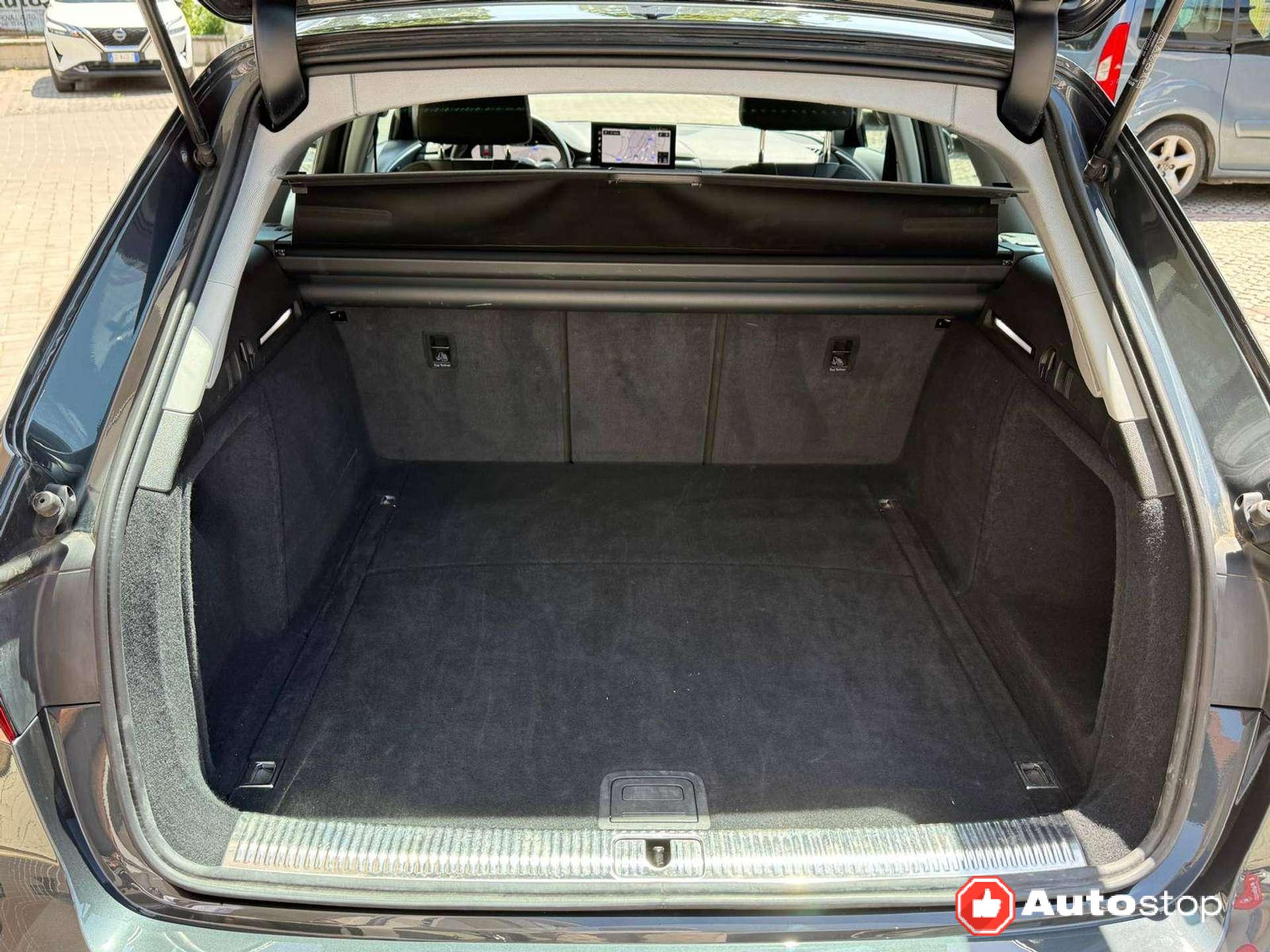 Audi A4  A4 V Avant 35 2.0 tdi mhev Business Advanced 163cv s-tronic