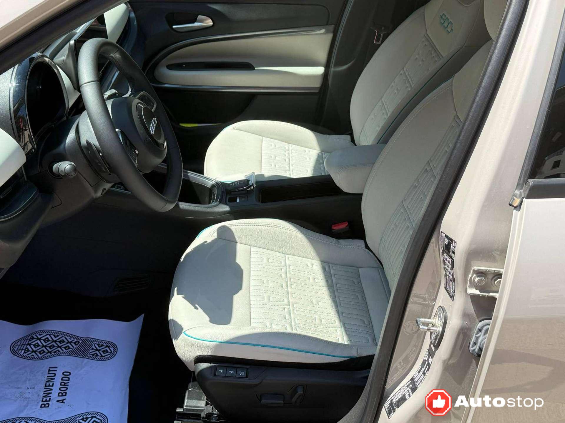 Fiat 600  600 IV 1.2 hybrid La Prima 110cv auto
