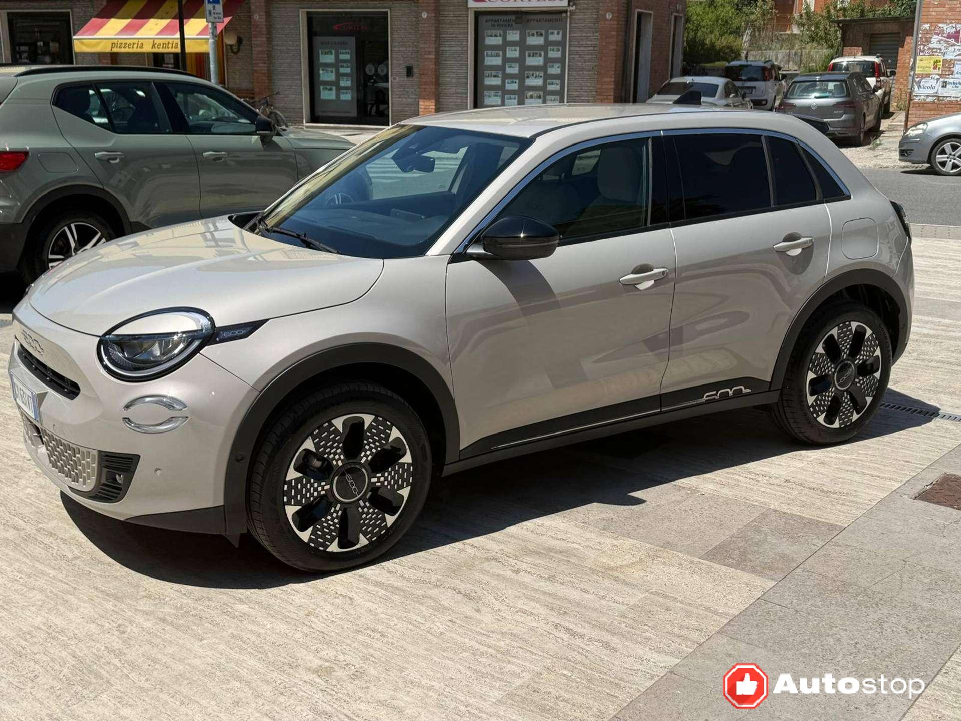Fiat 600  600 IV 1.2 hybrid La Prima 110cv auto