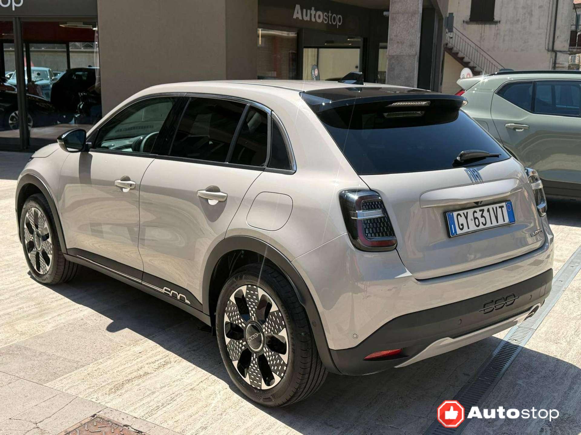 Fiat 600  600 IV 1.2 hybrid La Prima 110cv auto