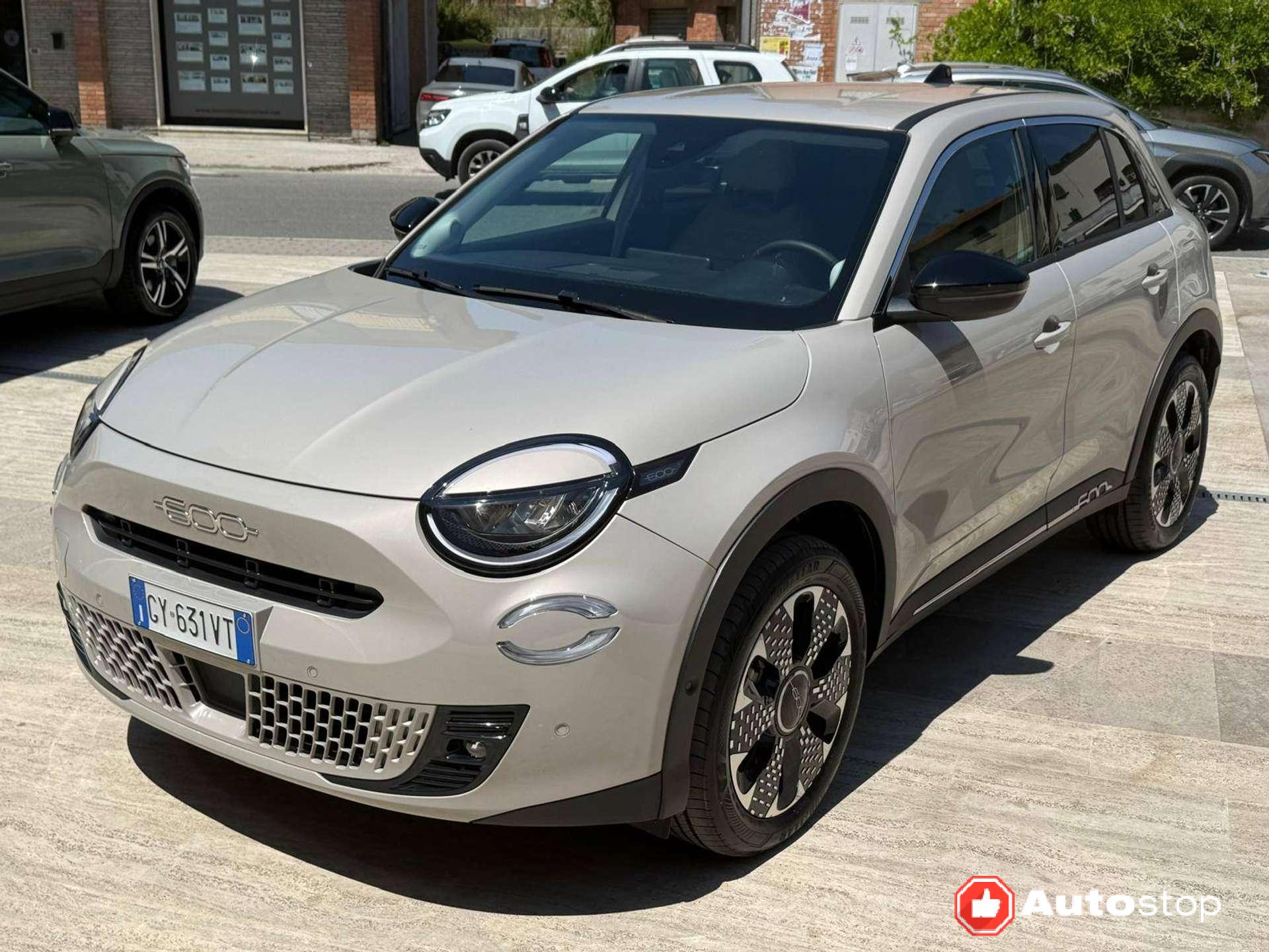 Fiat 600  600 IV 1.2 hybrid La Prima 110cv auto