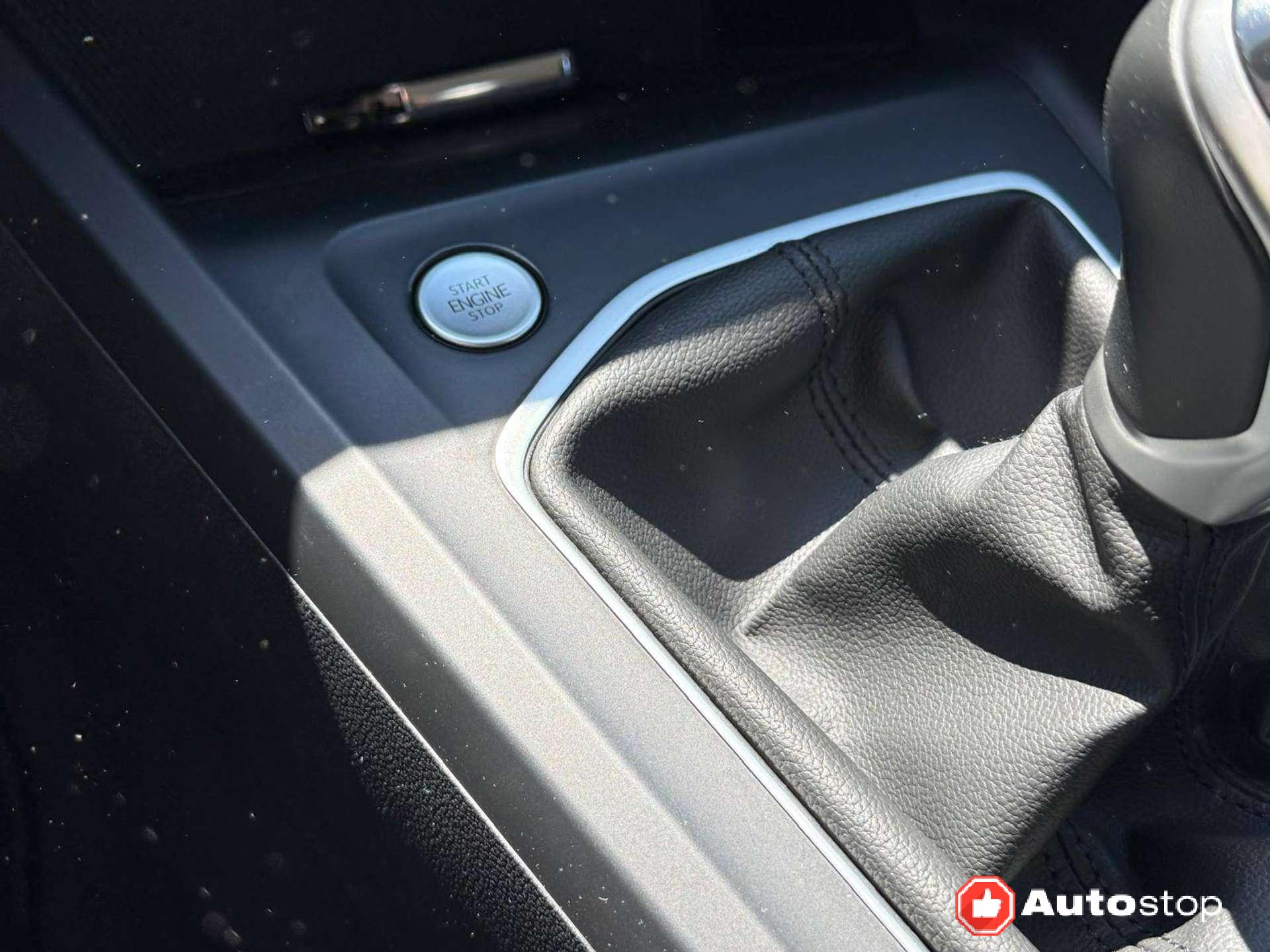 Volkswagen Golf  Golf VIII 1.0 tsi evo Life 110cv
