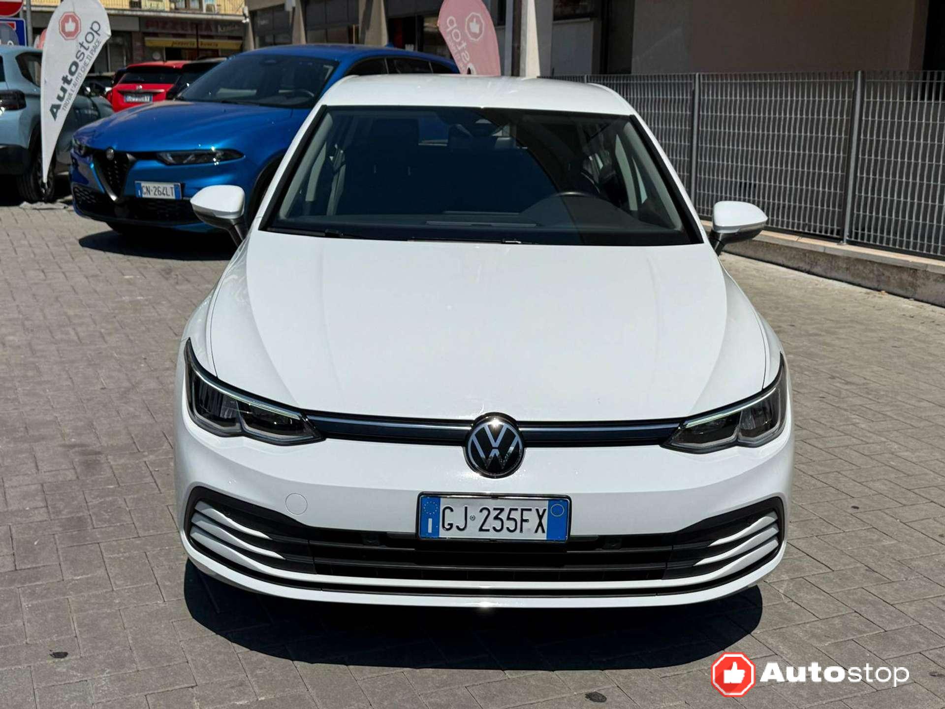 Volkswagen Golf  Golf VIII 1.0 tsi evo Life 110cv